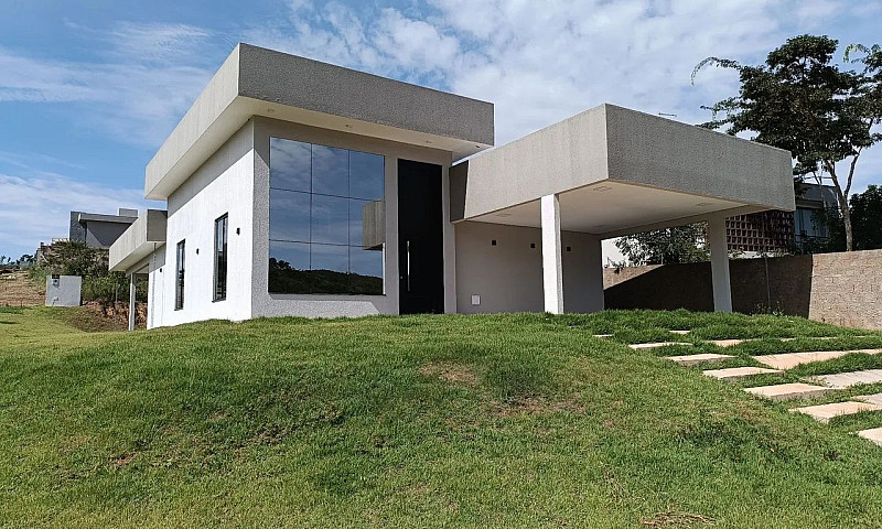 Fantástica Casa Nova...