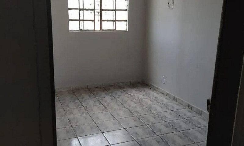 Alugo Apto De 2 Quar...