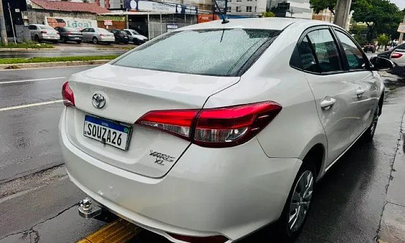 Toyota Yaris Xl Seda...