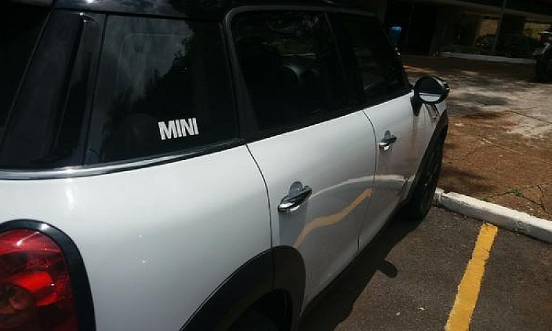 Mini Cooper...