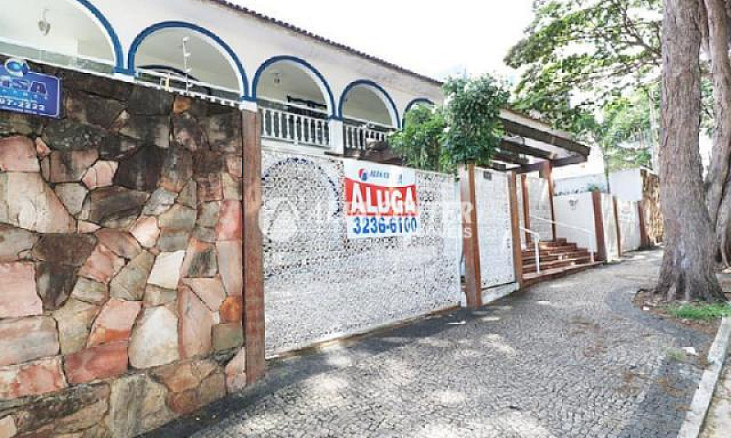 Sobrado Com 3 Dormit...