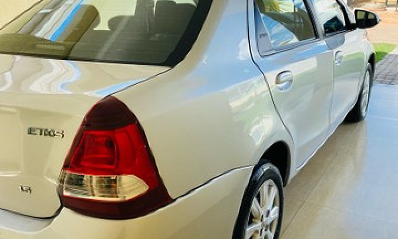 Toyota Etios 2020 Au...