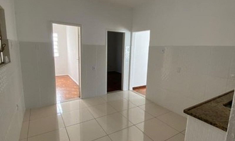 Linda Casa No Centro...