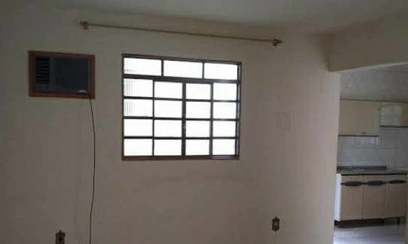 Casa Paranoá Tres Qu...
