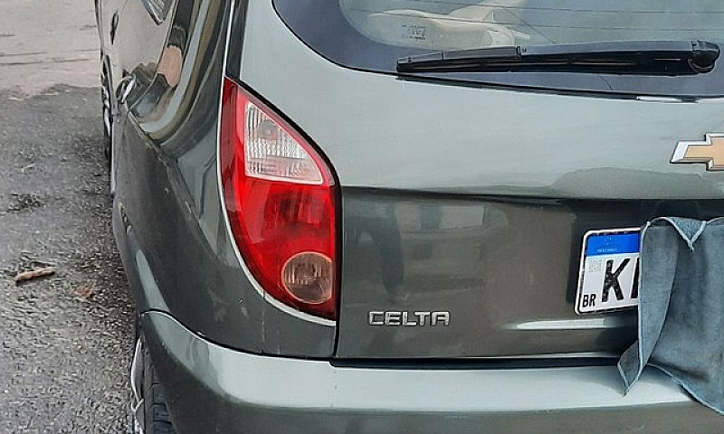 Celta 1.0 Complo...