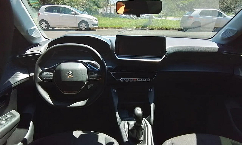 Peugeot 208 Like 1.6...