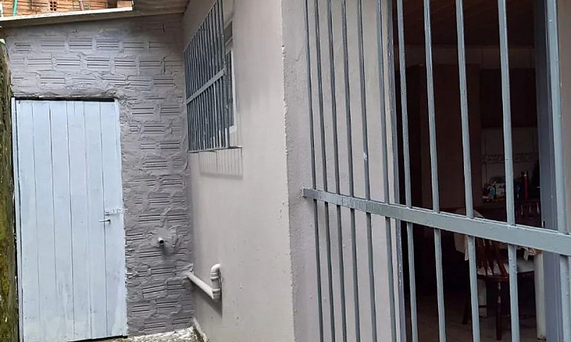 Vendo Casa No Bairro...