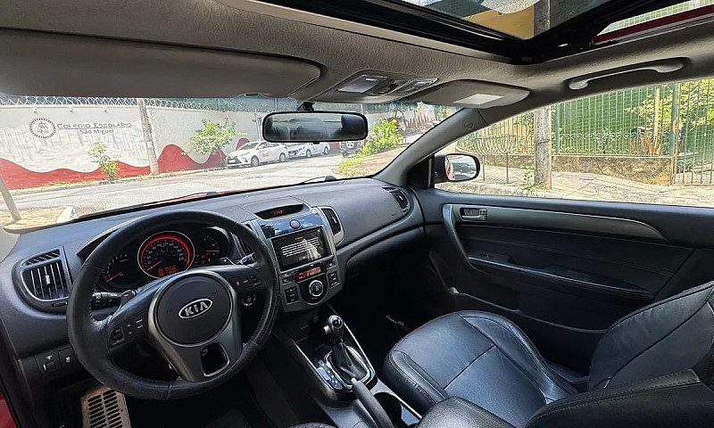 Kia Motors Cerato Ko...
