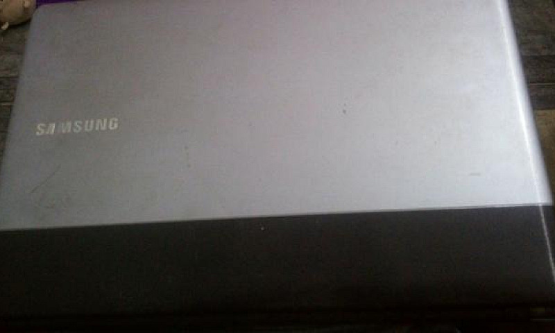 Notbook Sansung...