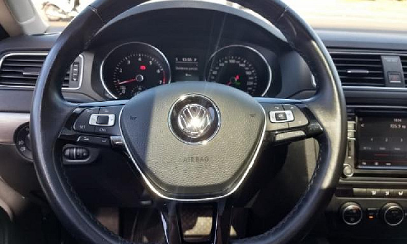 Volkswagen Jetta 1.4...