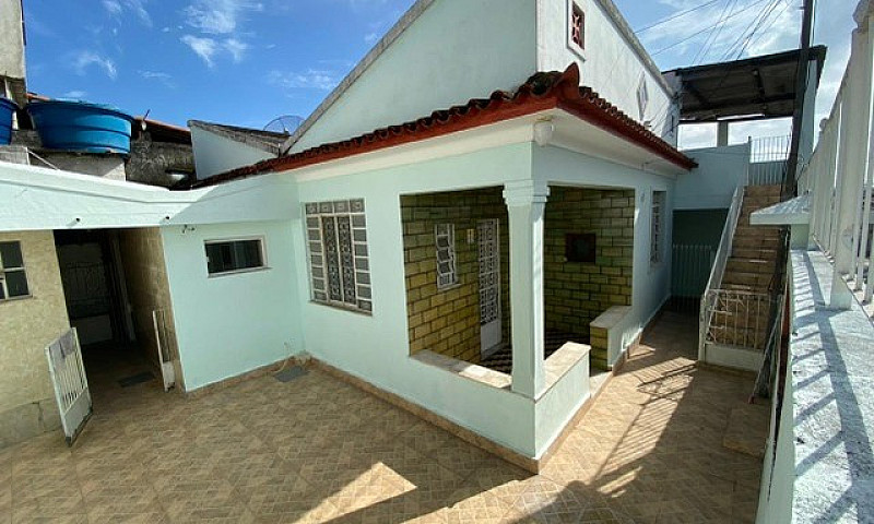 Linda Casa No Centro...