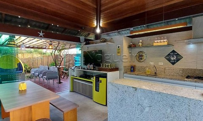 Luxuosa Casa Duplex ...