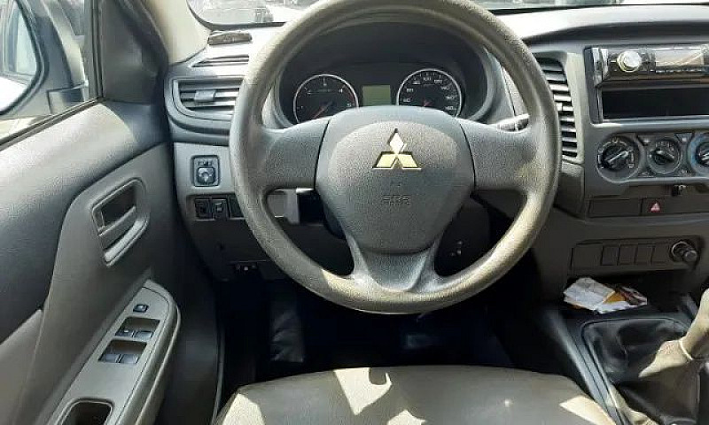 Mitsubishi L200 Trit...
