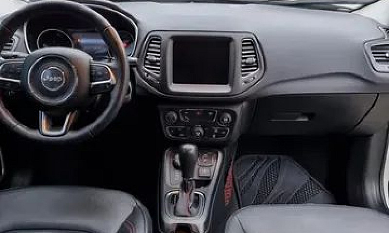 Compass Trailhawk 20...