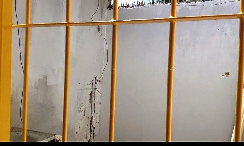 Oportunidade, Casa A...