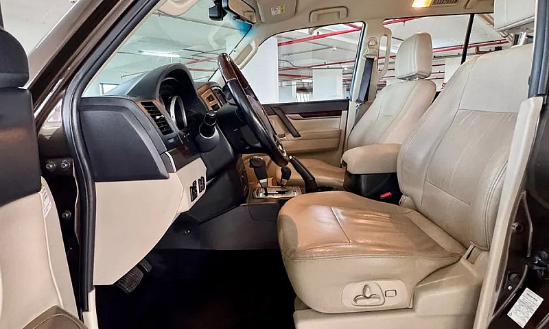 Mitsubishi Pajero Hp...