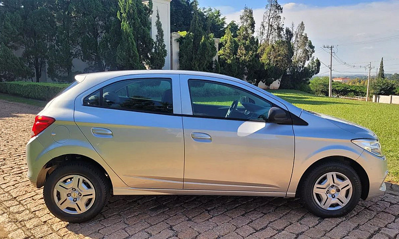 Chevrolet Onix Hatch...