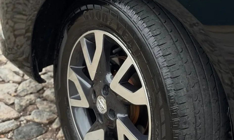 Nissan Versa Unique ...