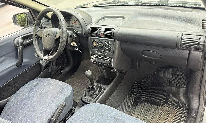Chevrolet Corsa Sed....