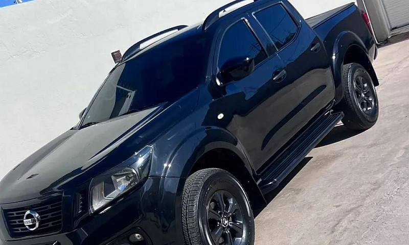 Nissan Frontier Atta...