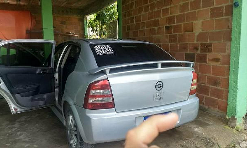 Vendo Astra 2003...