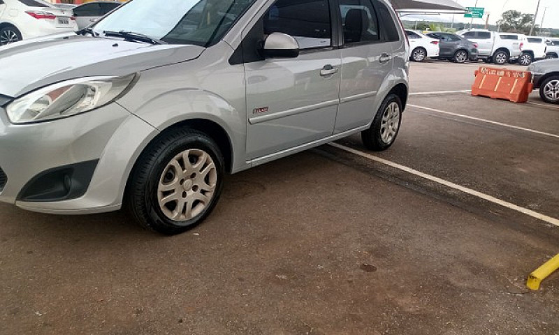 Fiesta Hatch 1.6. 8V...