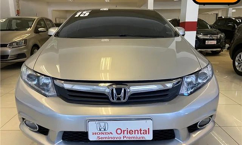 Honda Civic 2015 1.8...