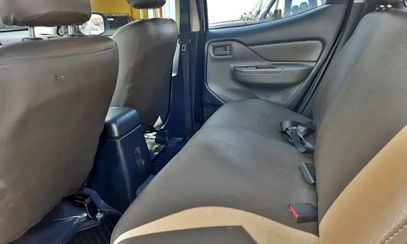 Mitsubishi L200 Trit...