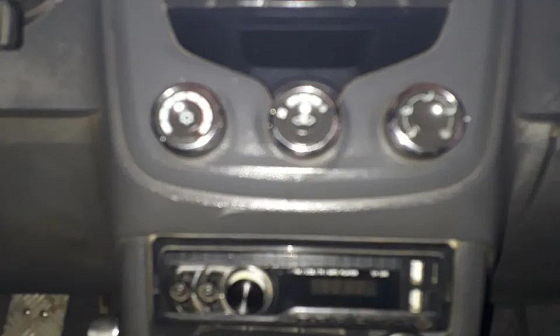 Chevrolet Montana Ls...