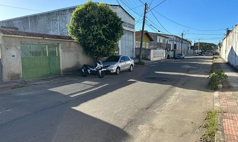 Casa Para Locação Em...