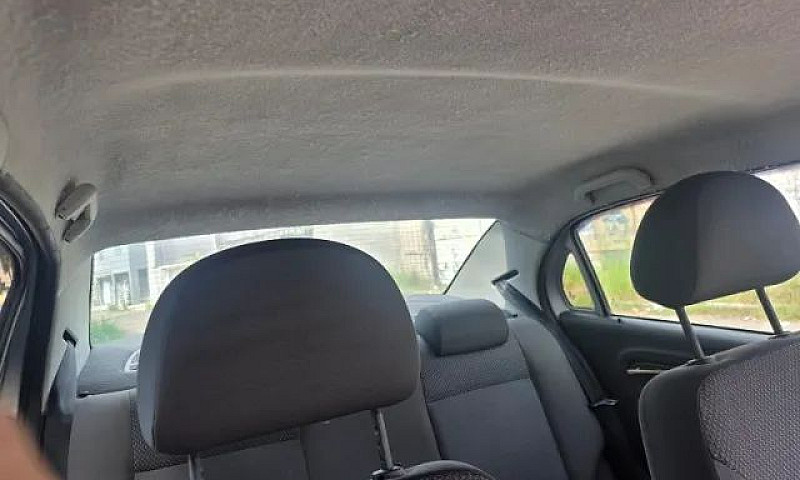 Volkswagen Voyage 1....