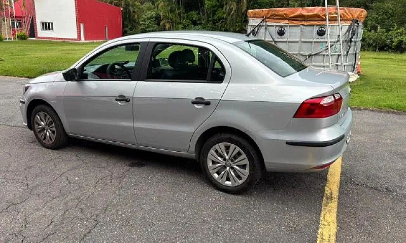Volkswagen Voyage 1....
