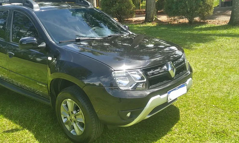Renault Duster Authe...