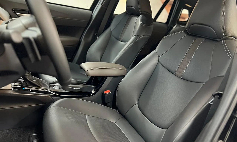 Toyota Corolla Cross...