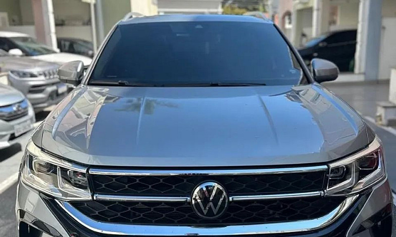 Volkswagen Taos High...