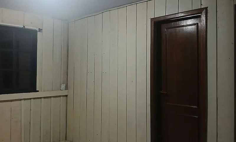 Aluga-Se Casa Prox A...