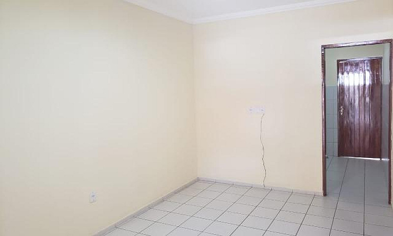 Casa Com 2 Quartos, ...