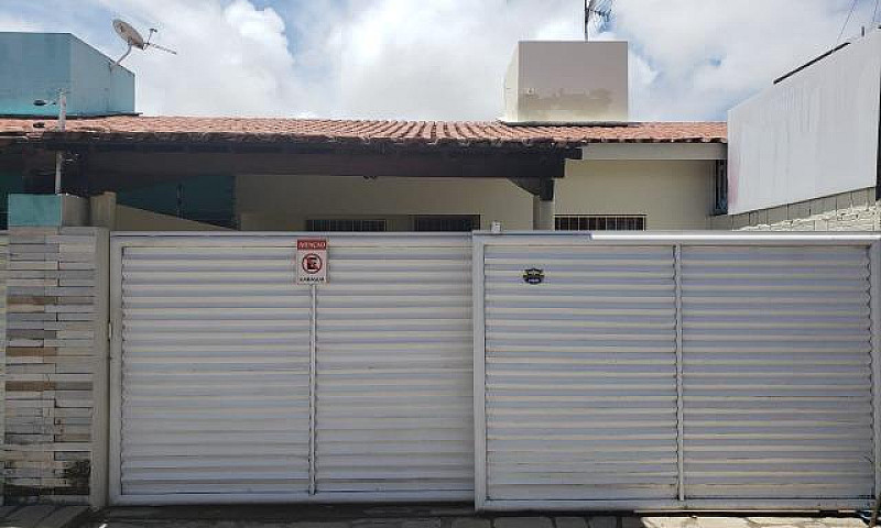Casa Com 2 Quartos, ...
