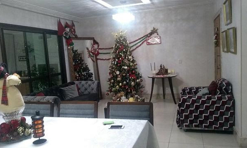 Apartamento 4/4 Suít...