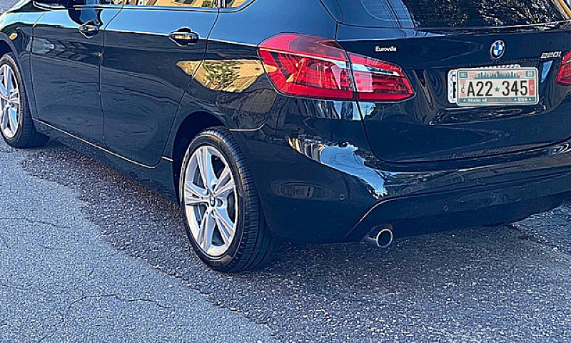 Bmw 220 I Tourer 2.0...