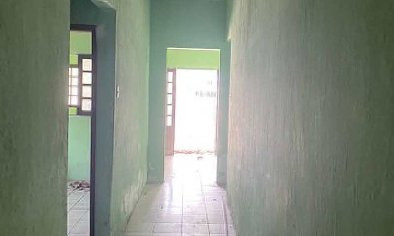 Vende-Se Casa Em Pon...