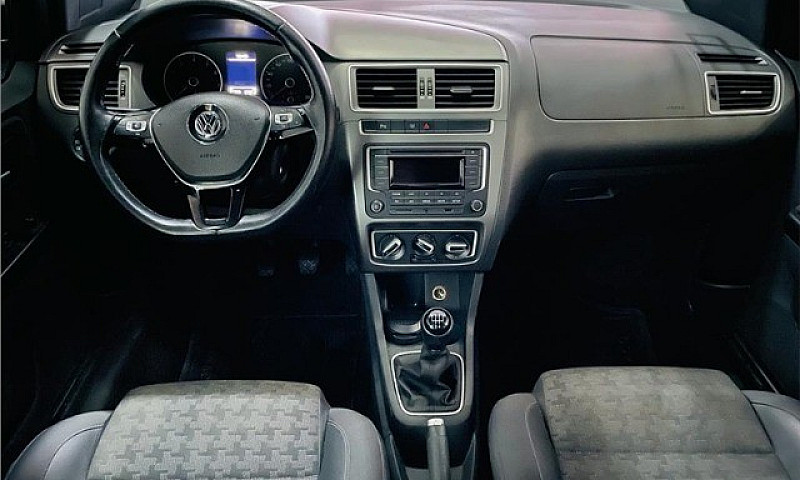 Volkswagen Fox Track...