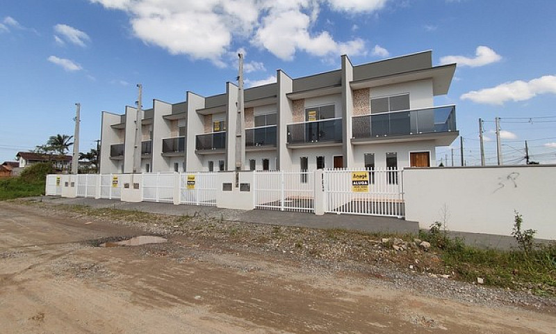 Casa Residencial Com...