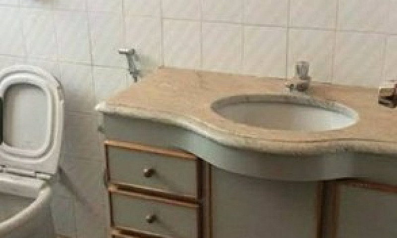Casa Paranoá Tres Qu...
