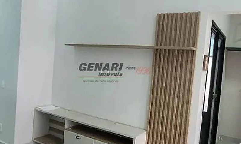 Casa Com 2 Quartos À...