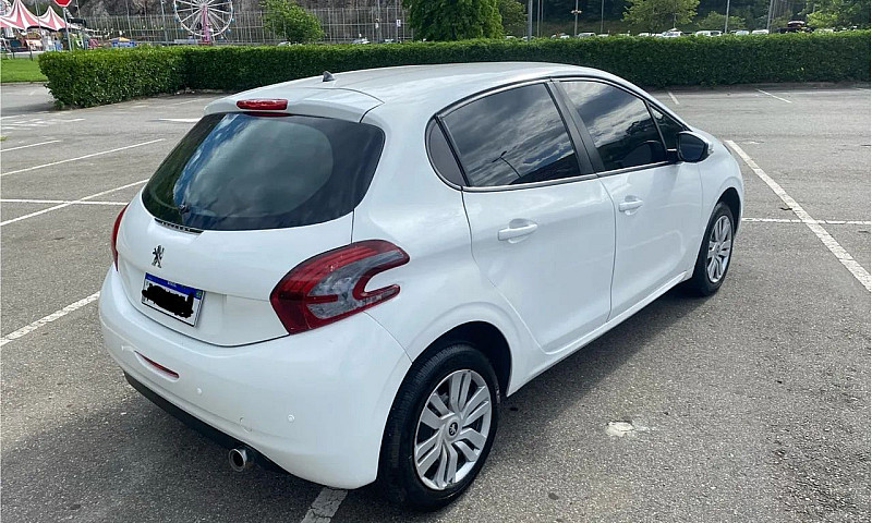 Peugeot 208 Active 2...