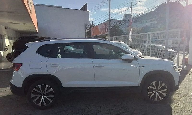 Volkswagen Taos High...