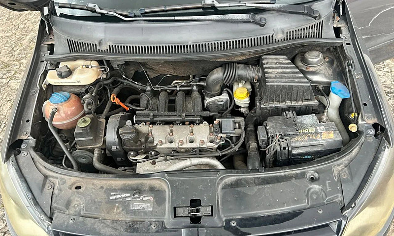 Volkswagen Fox 1.6 M...