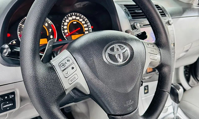 Toyota Corolla Xei 2...
