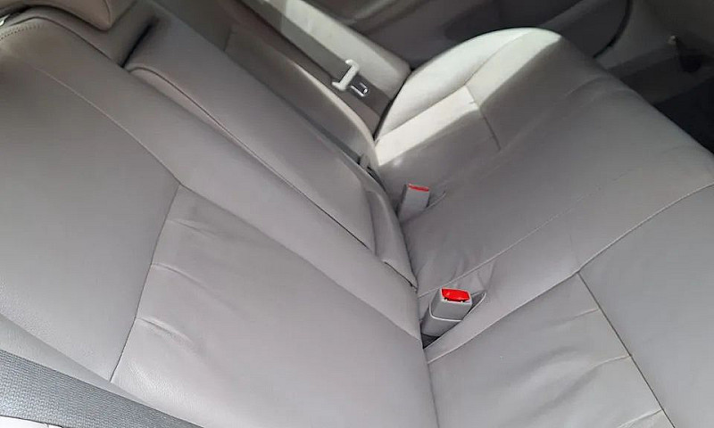 Toyota Corolla Xei 2...